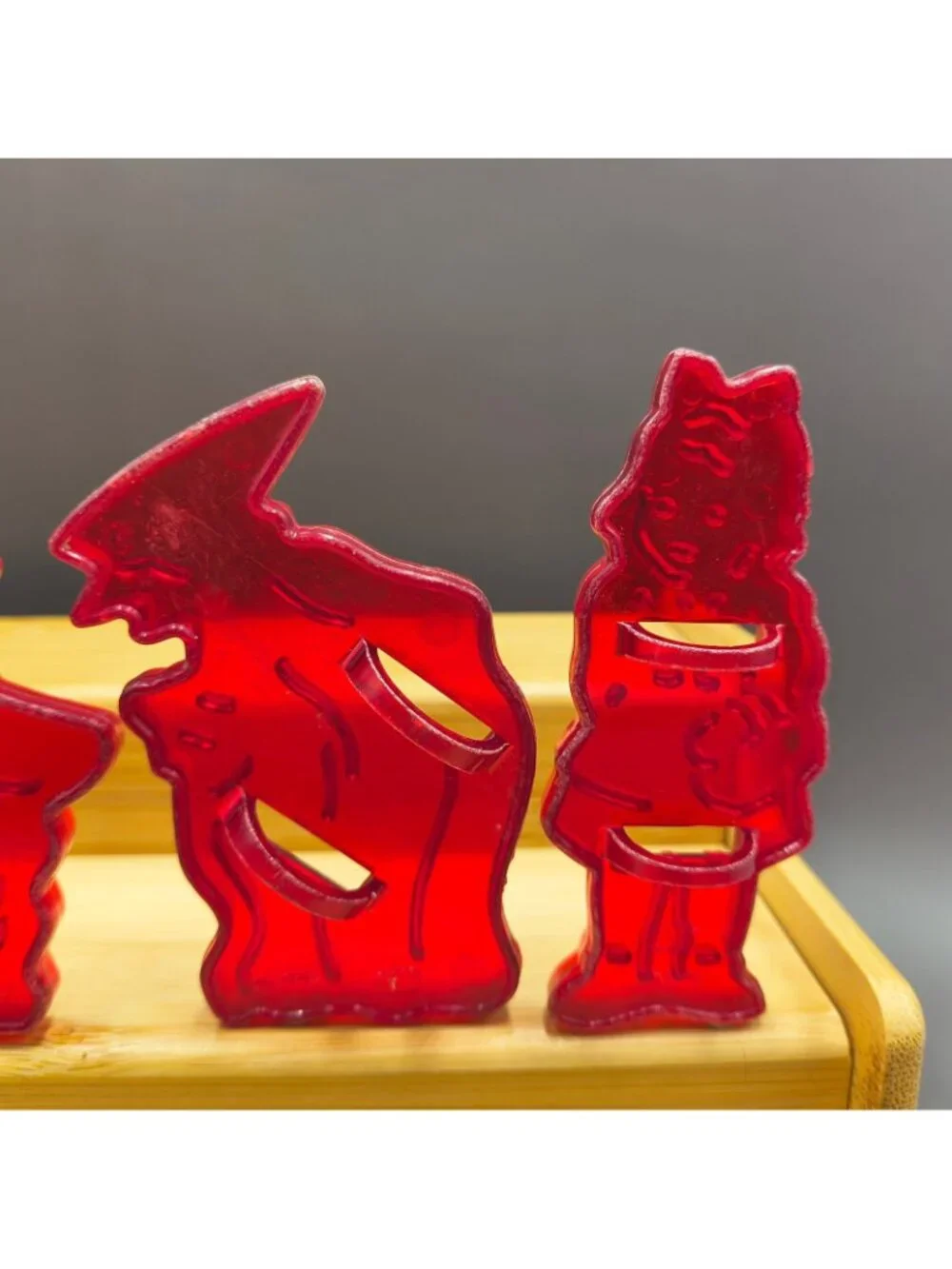 HRM Vtg Design Cookie Cutter - Hansel Gretel Wicked Witch Gingerbread House Tree